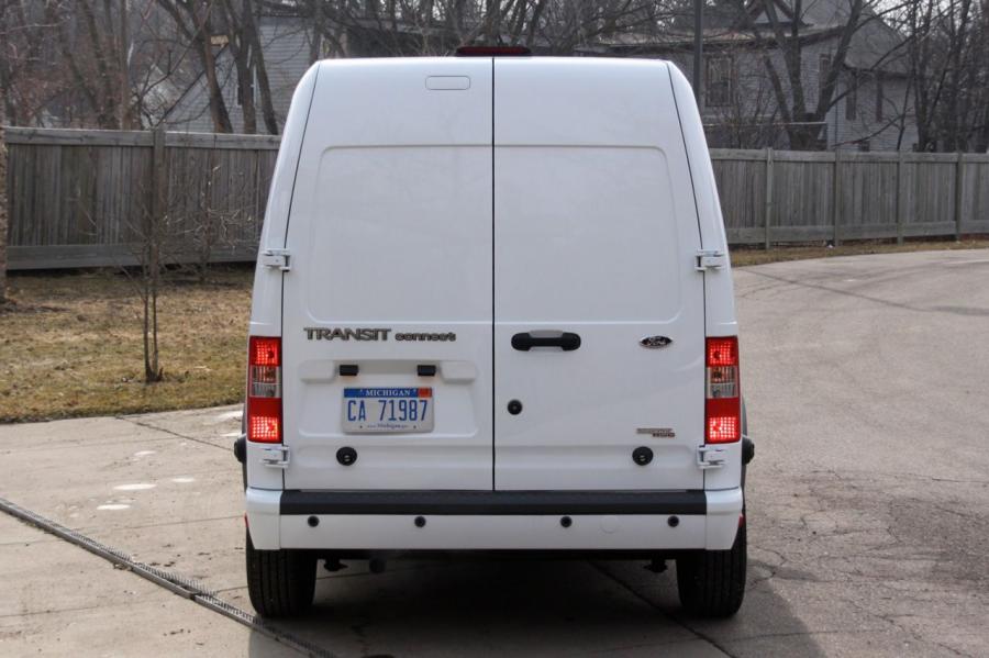  Ford Transit Connect 2010 года  (фото 2 из 109)